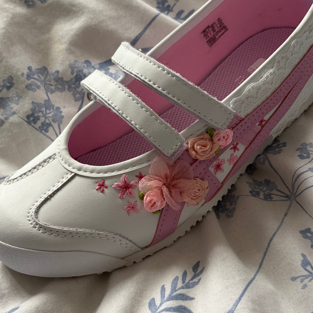 [JUNE PREORDER] 1:1 (White) Custom ballet flats